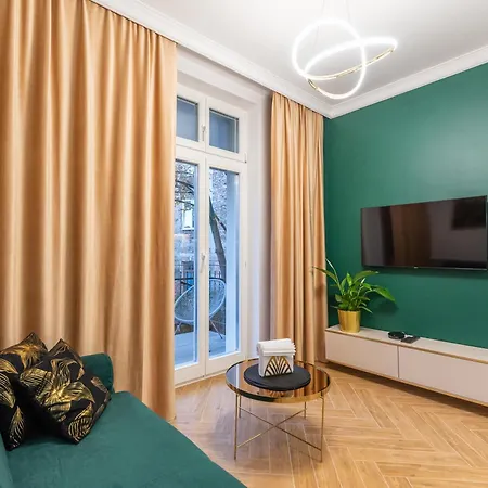 Lights Mostowa 6 Apartman *