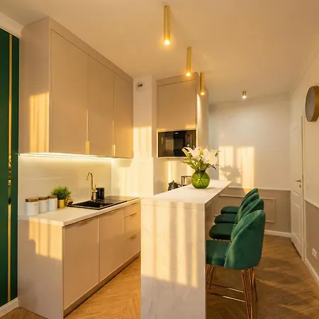 Lights Mostowa 6 *